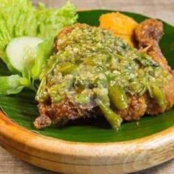 Ayam Penyet Sambal Rawit Ijo