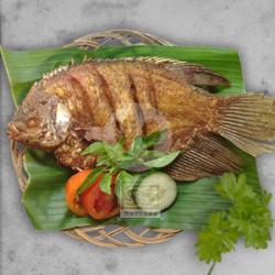 Ikan Gurameh Bakar