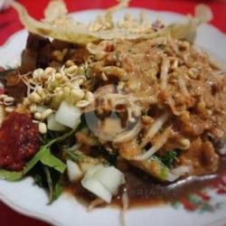 Rawon Pecel Campur Nasi