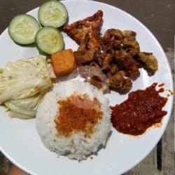 Nasi Kulit Crispy Sambel Terasi