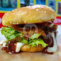 Burger Beef Tebal Keju