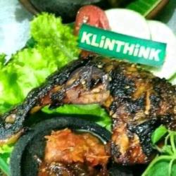 Paha Ayam Negri Bakar   Tahu   Lalapan Dan Sambal