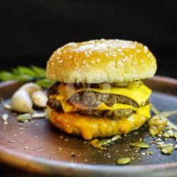 Double Smokey Cheese Burger