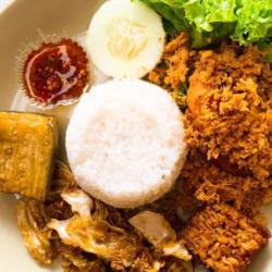 Nasi Ayam Kriuk