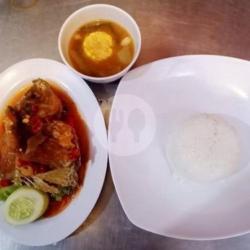 Nasi Gurame Masak Pedas