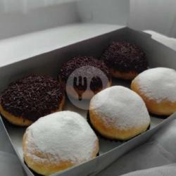 Donat Gula Putih