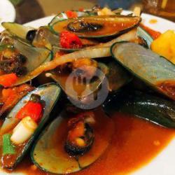 Kerang Ijo Masak Saus Padang