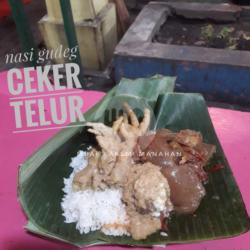 Nasi Gudeg Ceker   Telur