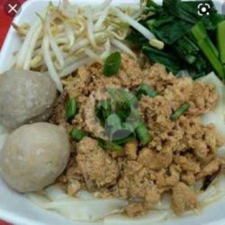 Kwetiaw Bangka Baso Sapi