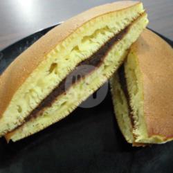 Dorayaki Coklat