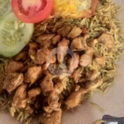 Nasgor Kebuli Nasi Basmati Telor Dadar   Ayam