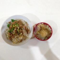 Kwetiaw Ayam Pangsit