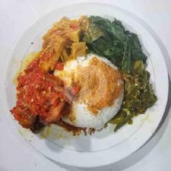 Nasi Ayam Balado