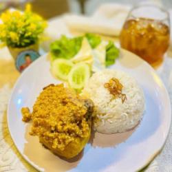 Ayam Gepuk Sambal Mede