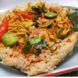 Nasi Bakar Ikan Asin Sambal Pete