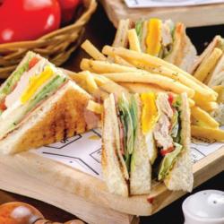 Cakery Club Sandwich