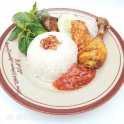 Nasi Uduk Ayam Goreng