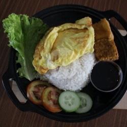 Nasi Telor,tempe,tahu Dan Es Teh