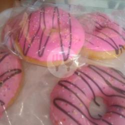 Donat Coklat Pink