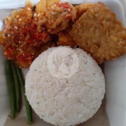 Nasi Ayam Crispy Geprek