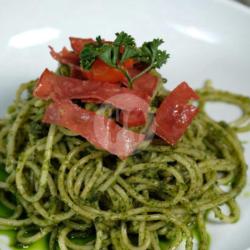 Spaghetti Pesto