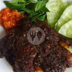 Bebek Bumbu Hitam