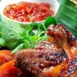 Ayam Bakar Tahu/tempe Sambel Terasi Lalapan