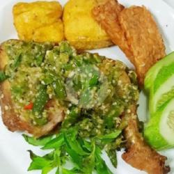 Ayam Goreng Sambel Ijo Tempe Tahu