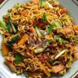 Mie Tektek Goreng