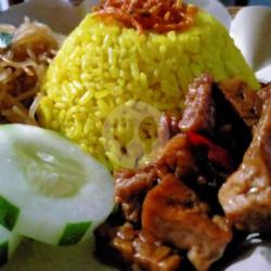 Nasi Kuning Tempe Orek Biasa