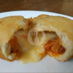 Pizza Goreng  / Pizztel Meat Lover
