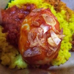 Nasi Kuning Telur