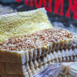 Roti Bakar Kacang