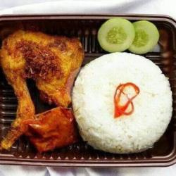 Ayam Paha Serundeng   Nasi Putih