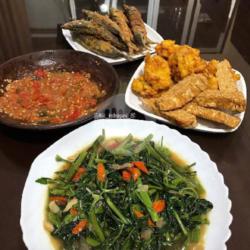 Tumis Kangkung Ikan Asin Peda Tempe Balok 1 Pcs (dimasak Dadakan)