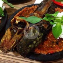 Lele Goreng Sambal Matang/mentah