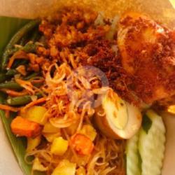 Nasi Kuning/uduk/hijau/pelangi Ayam Kunyit Lengkuas