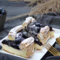 Blueberry Cheese Cake Slice