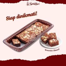 Kartika Sari Brownies Panggang Almond