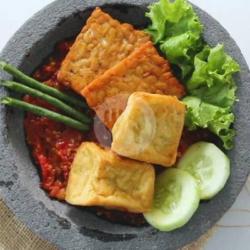 Nasi Penyet Tahu Tempe