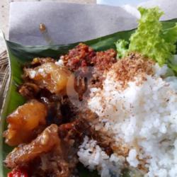 Nasi Oseng Koyor Sapi