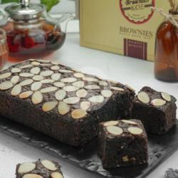 Choco Almond Baked Brownies