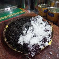 Martabak Blackforest Ketan Hitam Susu