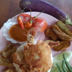 Nasi Ayam  Sambel Terong Tahu Tempe