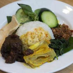 Nasi Rendang Ati Sapi Rames