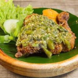 Ayam Penyet Sambal Ijo(paha)