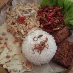 Nasi Megono Komplit