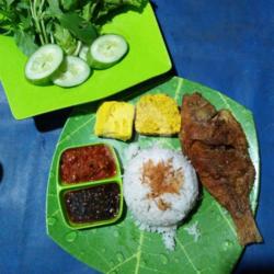 Nasi Uduk Nila   Tahu Tempe