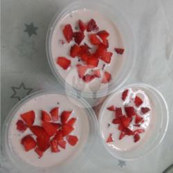 Strawberry Sago Cup 200ml