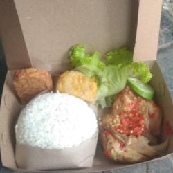 Paket Ayam Penyet Seuhah